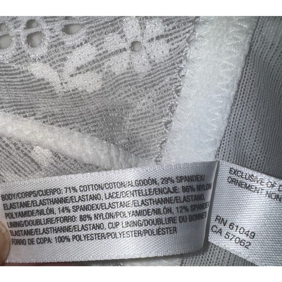 b.Tempt'd by Wacoal 38C Racerback Bra Front Closure Intimates Feminine Lace Soft - Picture 7 of 7